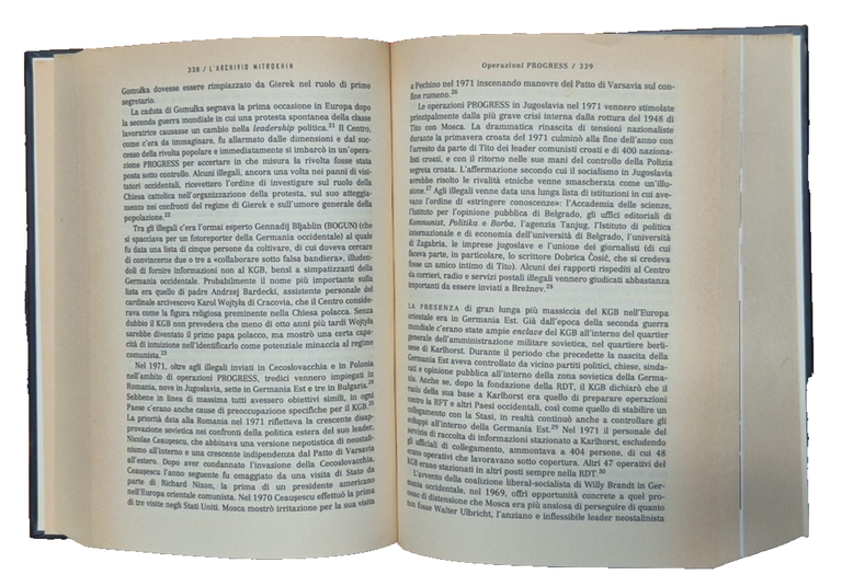 L'ARCHIVIO MITROKHIN di Christopher Andrew 1999 Rizzoli KGB Libro Vasilij | Immagine Gallery 4