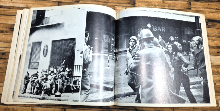 L'ISTITUZIONE ARMATA di Uliano Lucas 1977 Tommaso Musolini Libro fotografie