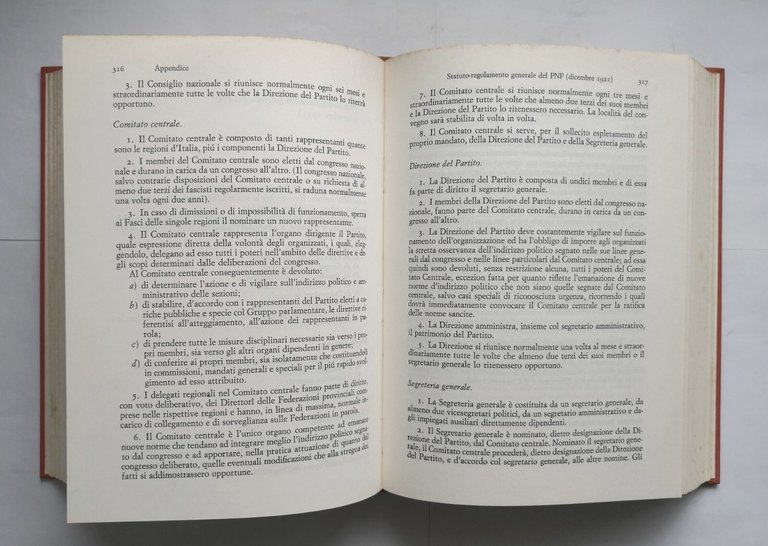 L'ORGANIZZAZIONE DELLO STATO TOTALITARIO di Alberto Aquarone 1965 Einaudi Libro