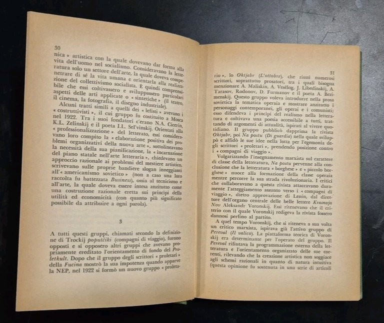 LA LETTERATURA SOCIALISTA dal realismo all'estetismo di Sveta Lukic 1971 …