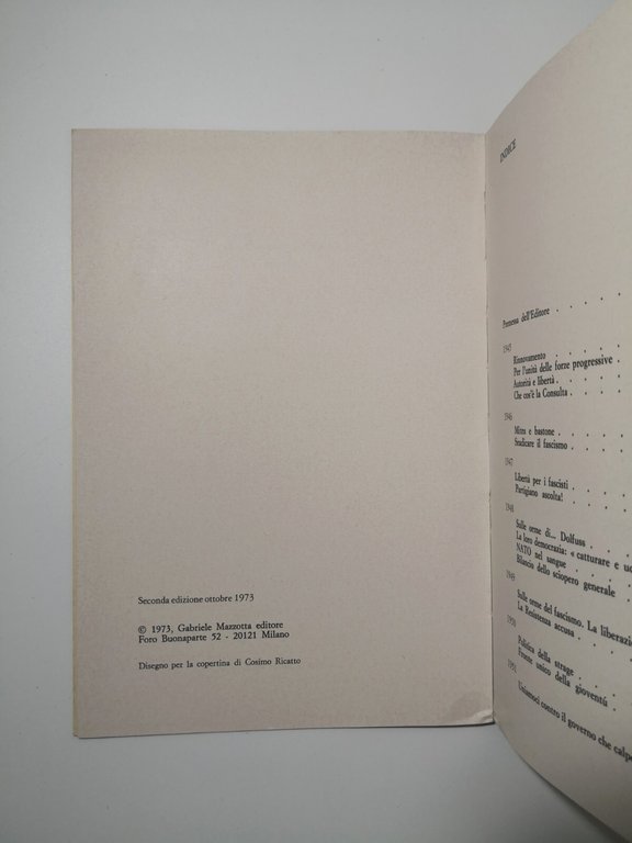 LA RESISTENZA ACCUSA 1945 1973 di Pietro Secchia 1973 Mazzotta …