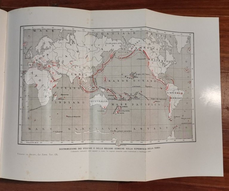 LA TERRA di Vinassa De Regny La sua forma vita …