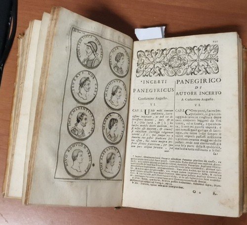 Panegyricae orationes veterum oratorum notis ac numismatibus illustravit 1708