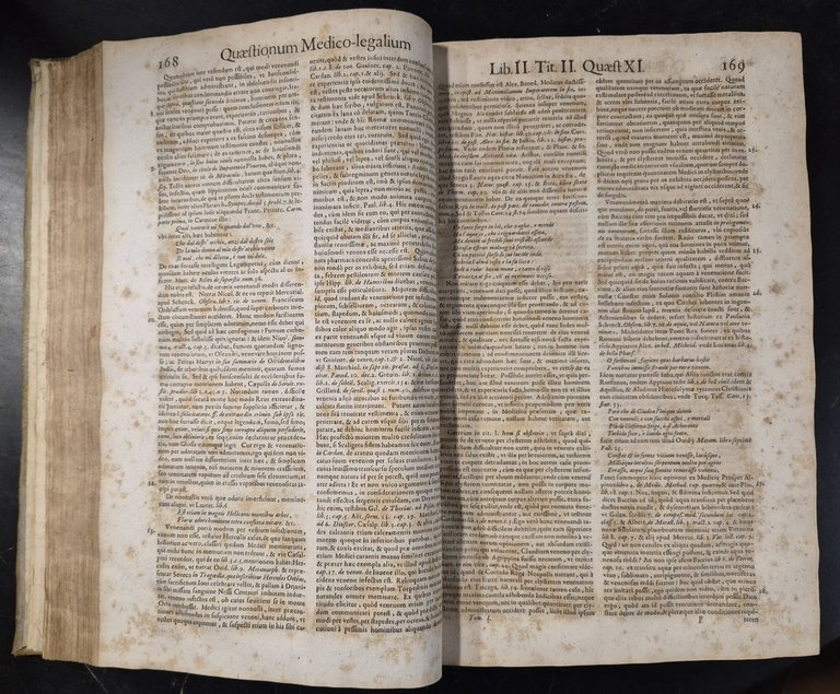 PAULI ZACCHIAE QUAESTIONUM MEDICO LEGALIUM 2 volumi 1661 Huguetan Libro …
