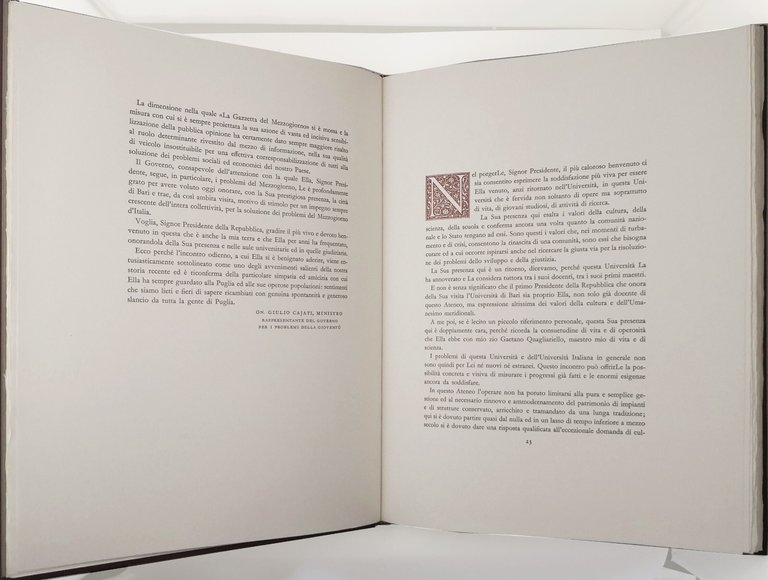 REALIZZAZIONI E PROGRAMMI 1973 omaggio presidente Leone Università Bari Libro