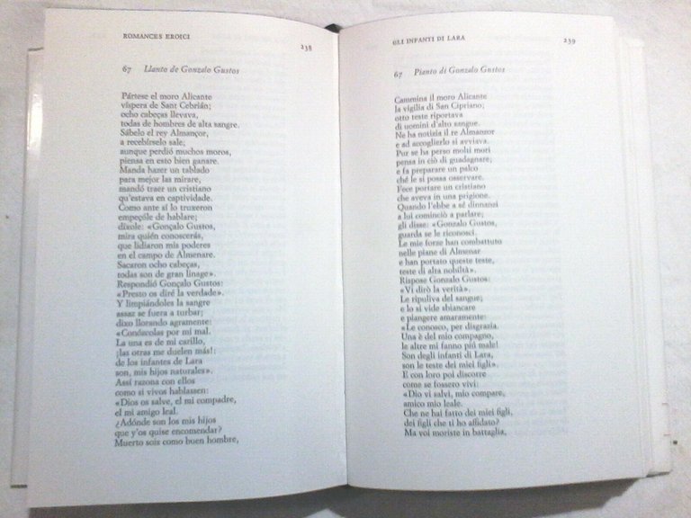 ROMANCERO Canti epico-lirici del Medioevo spagnolo 1983 Einaudi Millenni libro