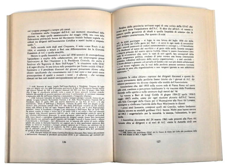 UN VESCOVO MERIDIONALE Enrico Nicodemo a Bari 1953 1973 Edipuglia … | Immagine Gallery 2