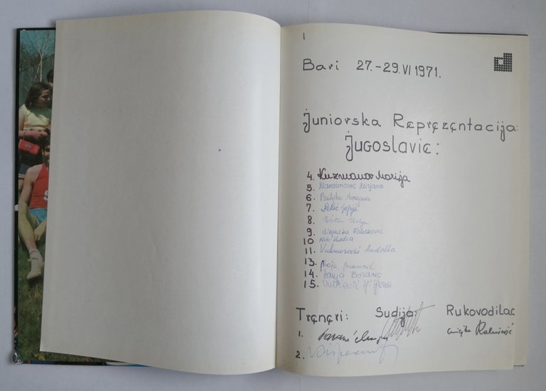 ZLATO NASE libro 1971 Jaka Stular con autografi basket femminile …