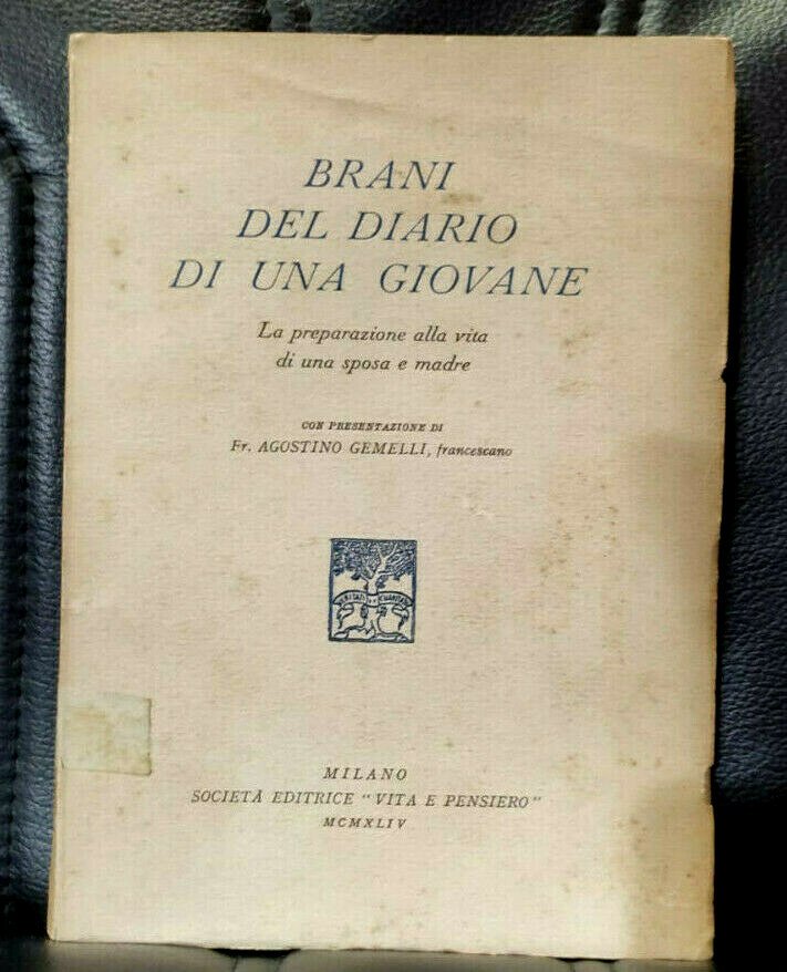 Gemelli BRANI DEL DIARIO DI UNA GIOVANE Preparazione sposa madre …