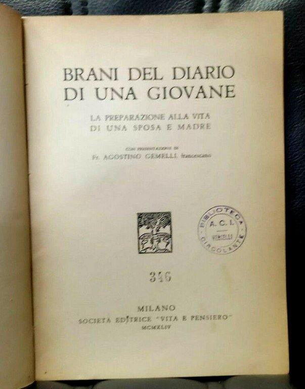 Gemelli BRANI DEL DIARIO DI UNA GIOVANE Preparazione sposa madre …