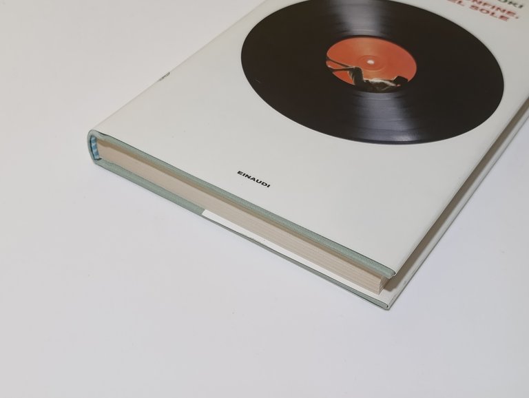 A sud del confine, a ovest del sole