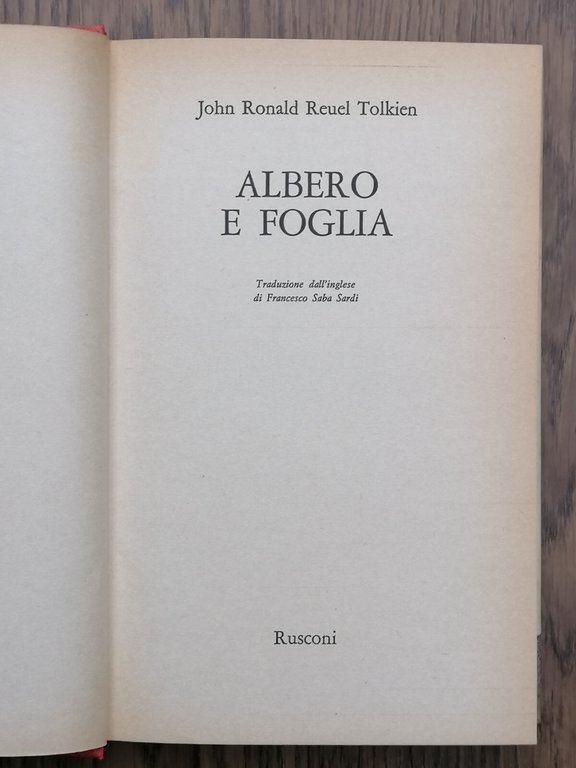 Albero e foglia