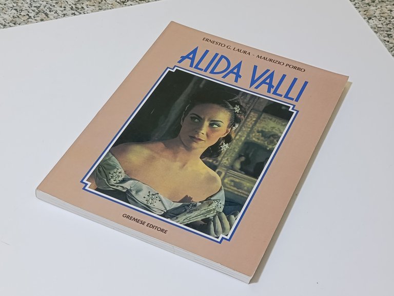 Alida Valli. Biografia, Edizione Illustrata | Immagine Gallery 4