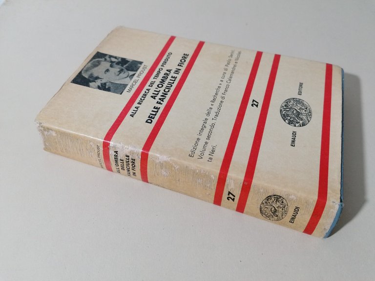 All'ombra delle fanciulle in fiore