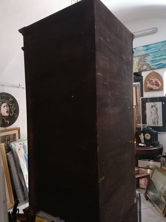 Angoliera Vetro Bombato Impiallacciata in Radica di Noce 5 Ripiani …