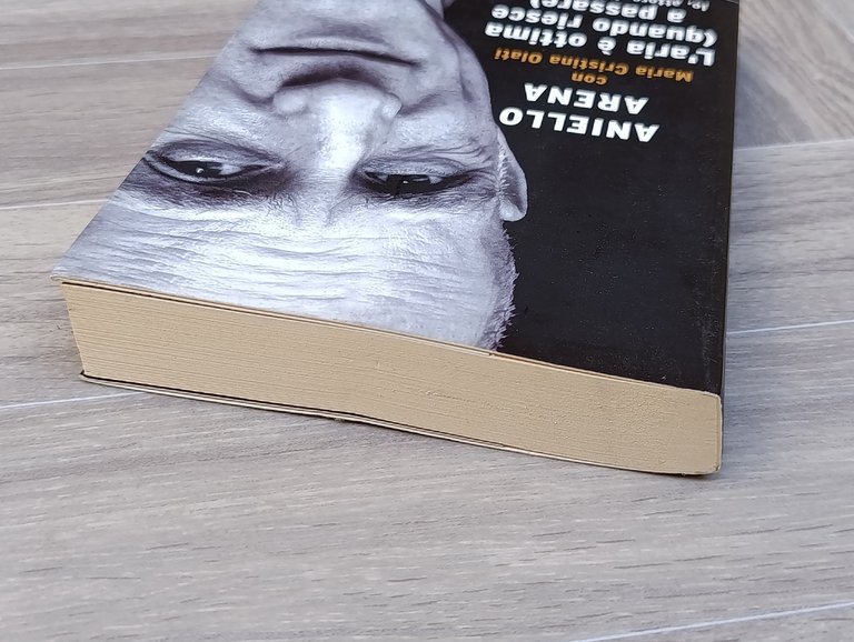 Aniello Arena - L'Aria è Ottima Quando Riesce a Passare …