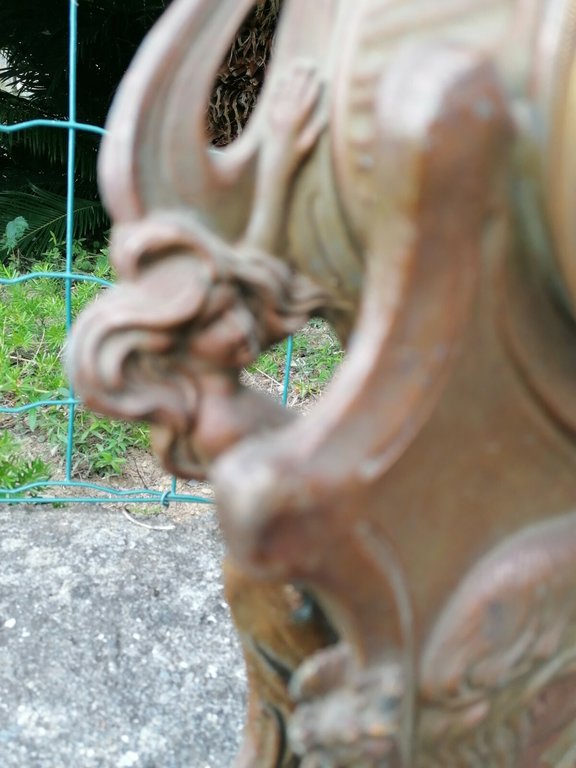 Antico orologio da tavolo in antimonio bronzato d'epoca e stile …