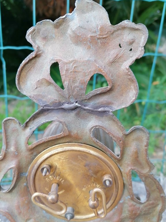 Antico orologio da tavolo in antimonio bronzato d'epoca e stile …