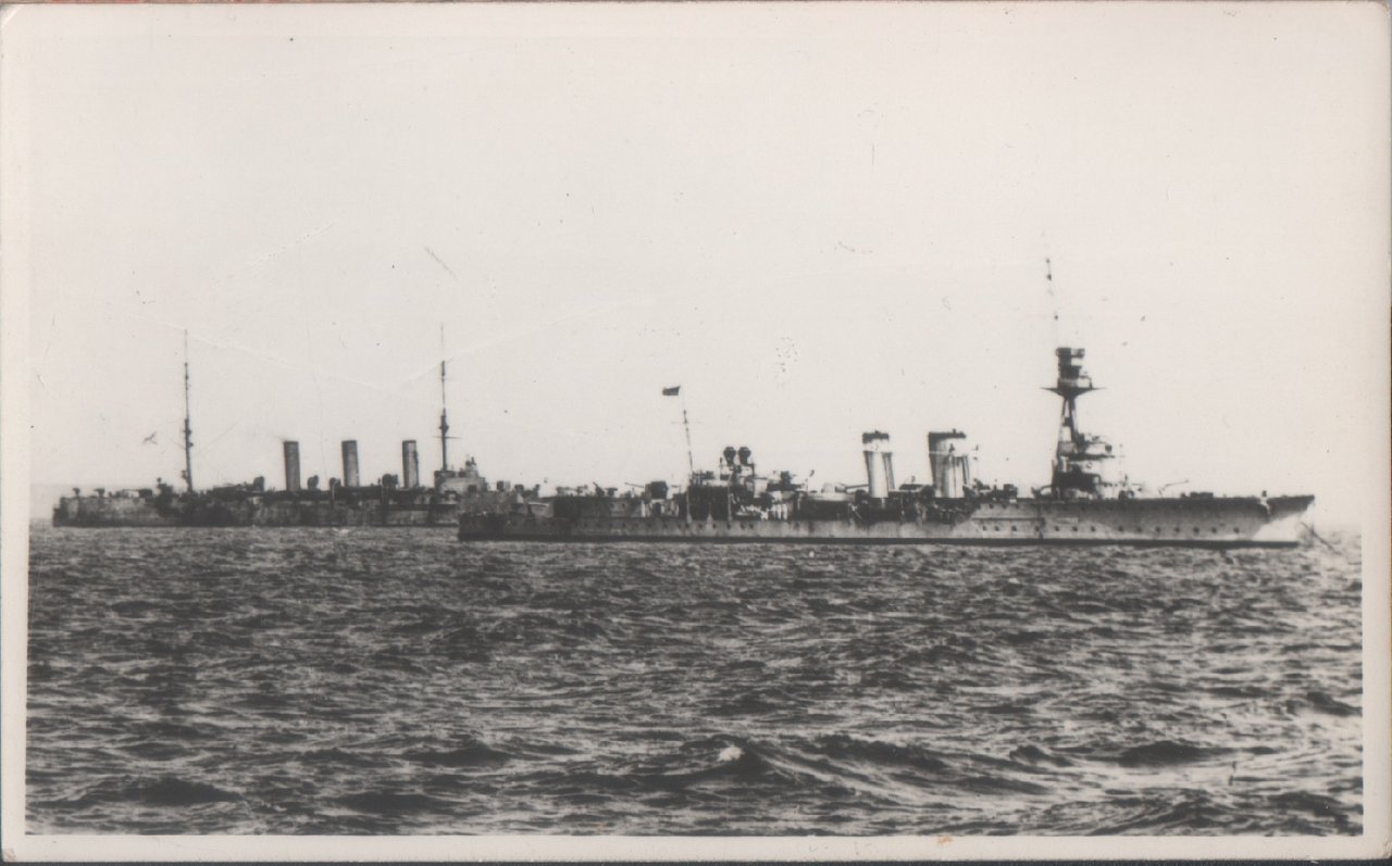 Centaur (1916) sullo sfondo General Kornilov NH 92158. Photo | Immagine principale