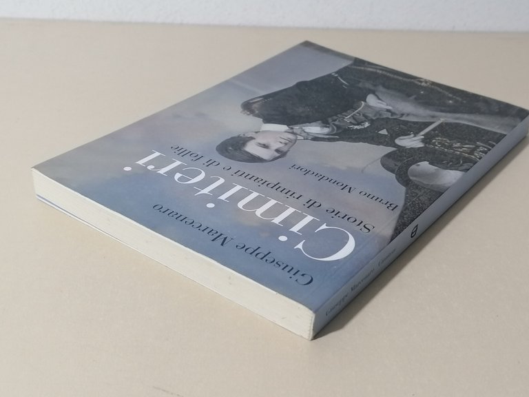 Cimiteri Storie di Rimpianti e di Follie Libro Marcenaro Mondadori …