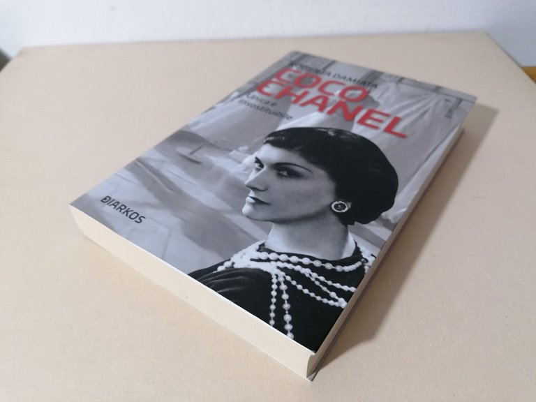 Coco Chanel Unica e Insostituibile Libro Biografia Damiata Diarkos 9788832176865