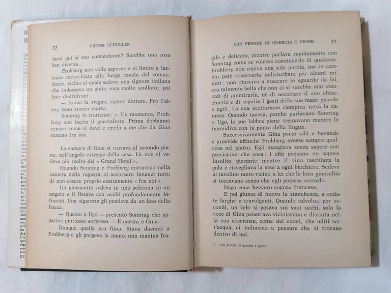 Con fronte di quercia e spade