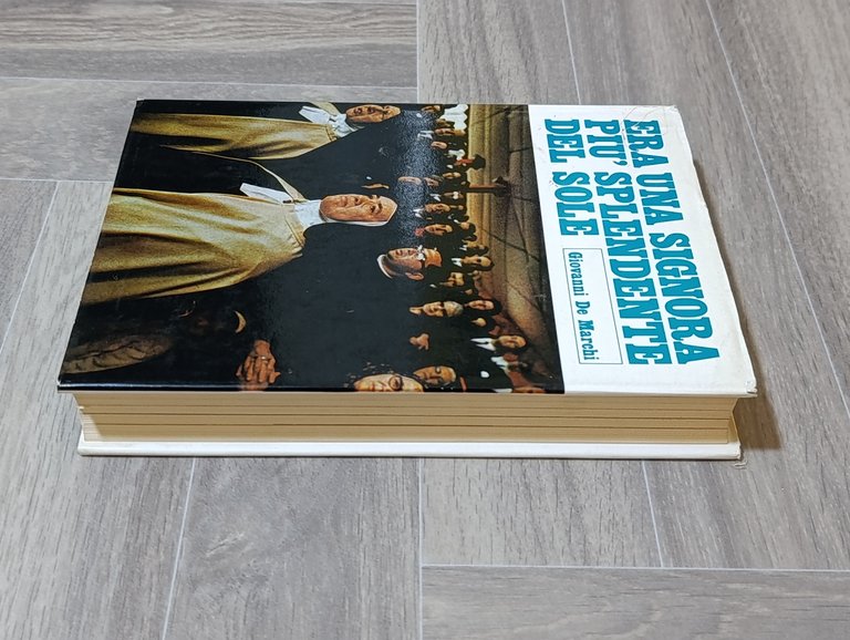 Era una Signora più Splendente del Sole