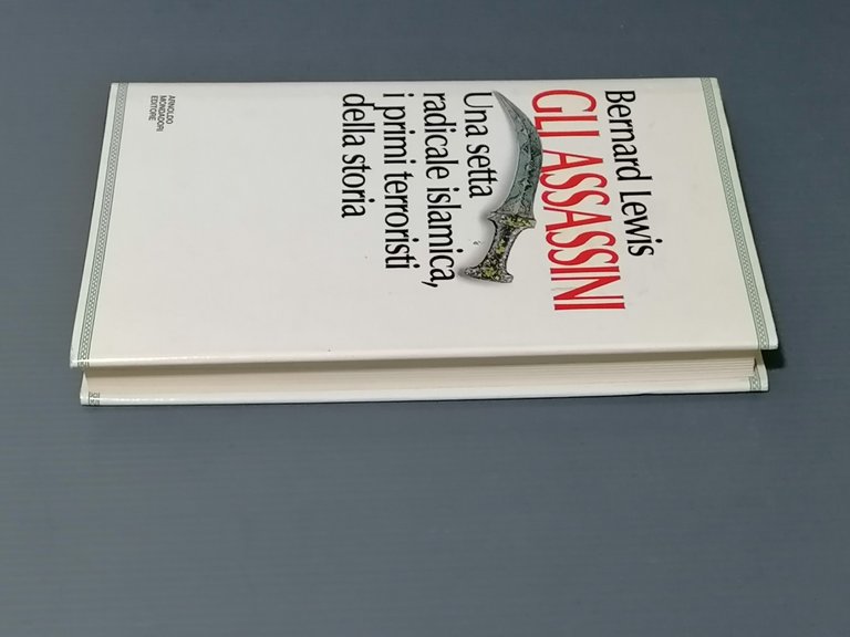 Gli Assassini Una Setta Radicale Islamica Terroristi Libro Lewis Prima …