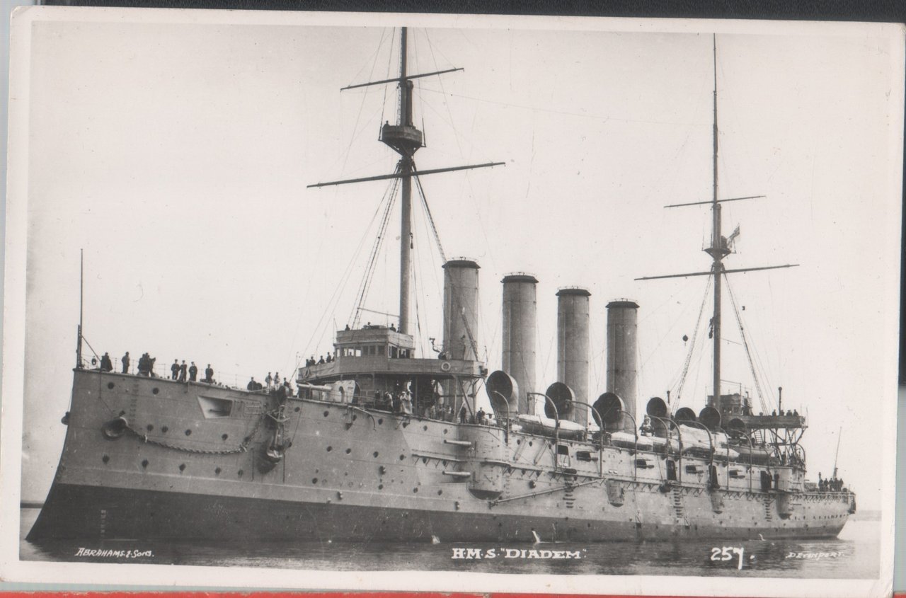 HMS Diadem (1896). Photo | Immagine principale