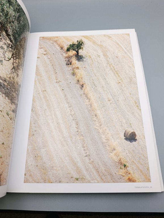 Ibleide. Uomini e olio | Immagine Gallery 8
