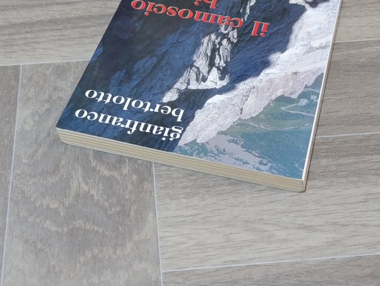 Il camoscio bianco. Quattro storie di montagna