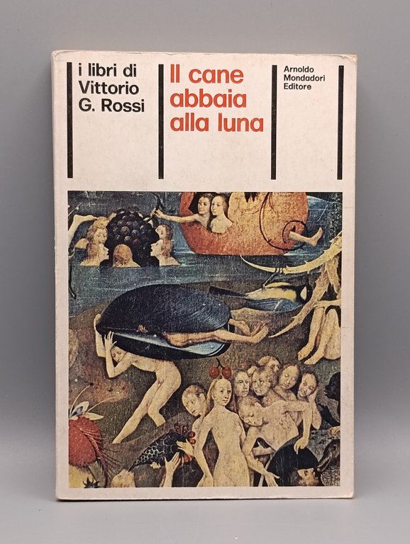 Il cane abbaia alla luna