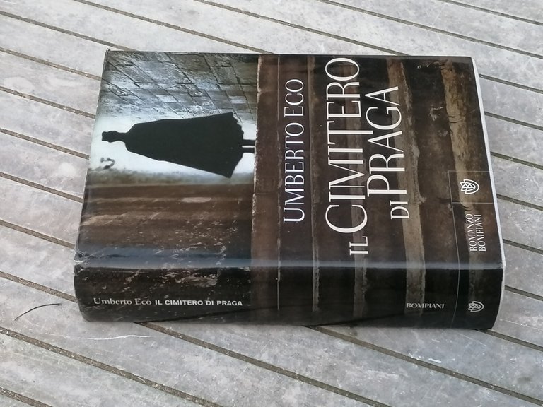 Il cimitero di Praga