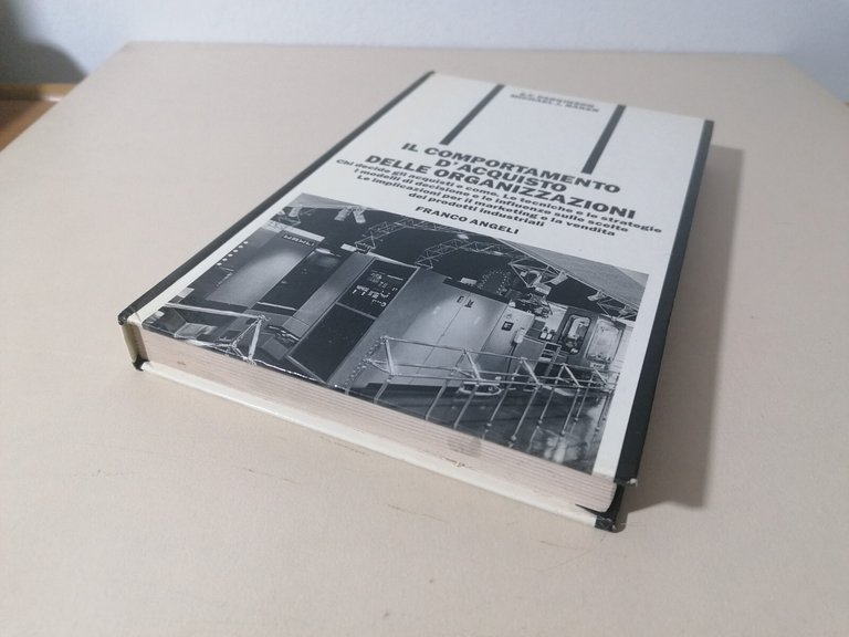 Il Comportamento d'Acquisto delle Organizzazioni Libro Parkinson Baker 1988