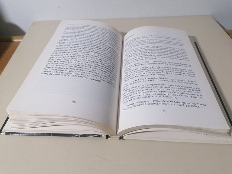 Il Comportamento d'Acquisto delle Organizzazioni Libro Parkinson Baker 1988