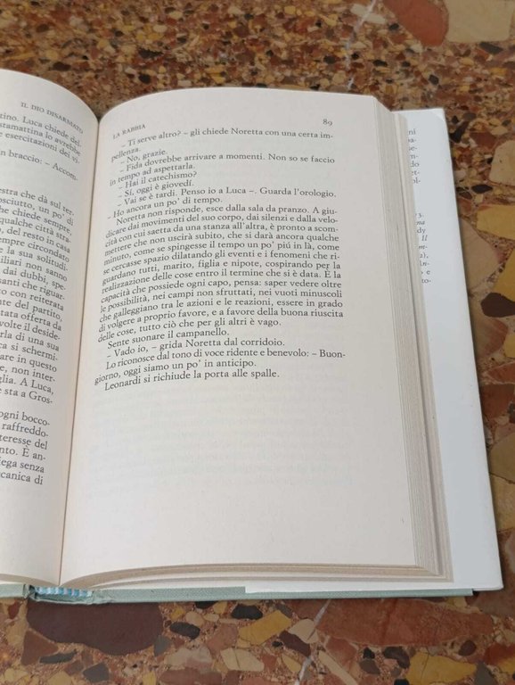 Il dio disarmato | Immagine Gallery 10