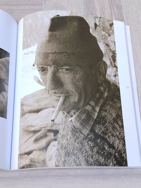 Il Popolo Dei Malgari Uomini Montagne Animali Vallate Cuneesi Porro …