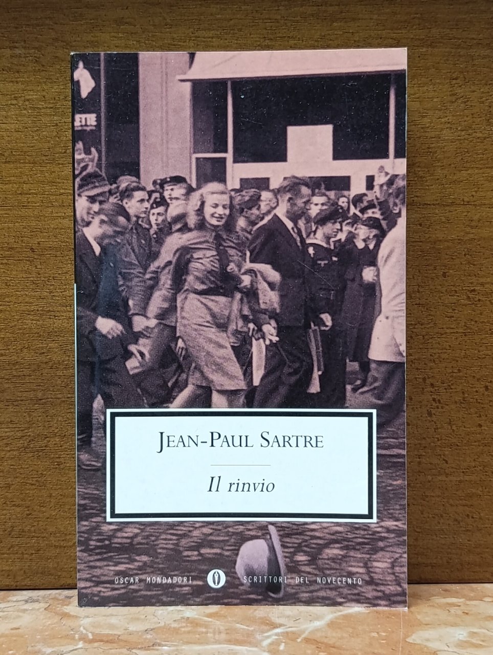 Il rinvio. Oscar Mondadori Scrittori del Novecento | Immagine principale