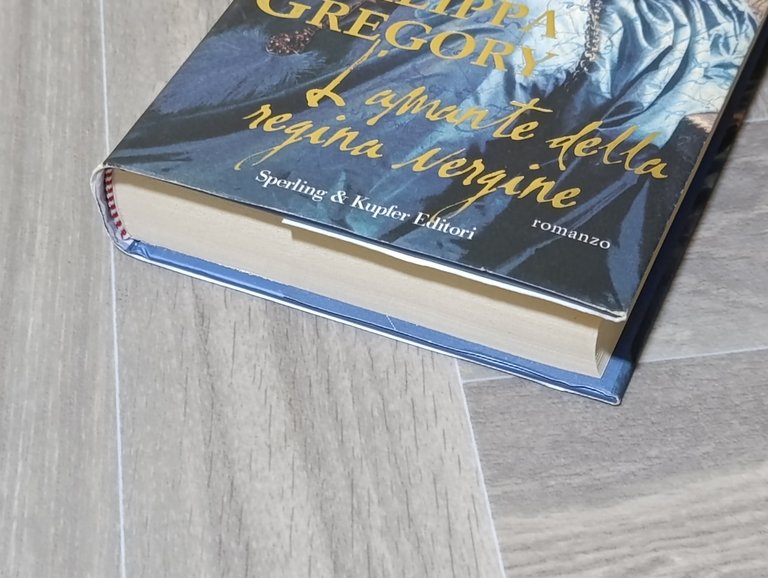 L'amante della regina vergine