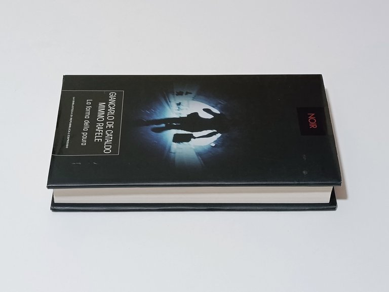 La Forma della Paura. Repubblica - L'Espresso | Immagine Gallery 2