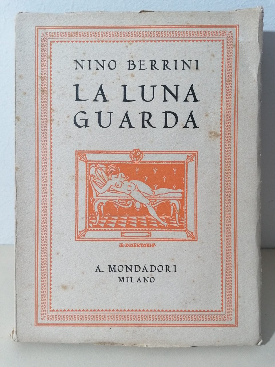 La luna guarda | Immagine principale