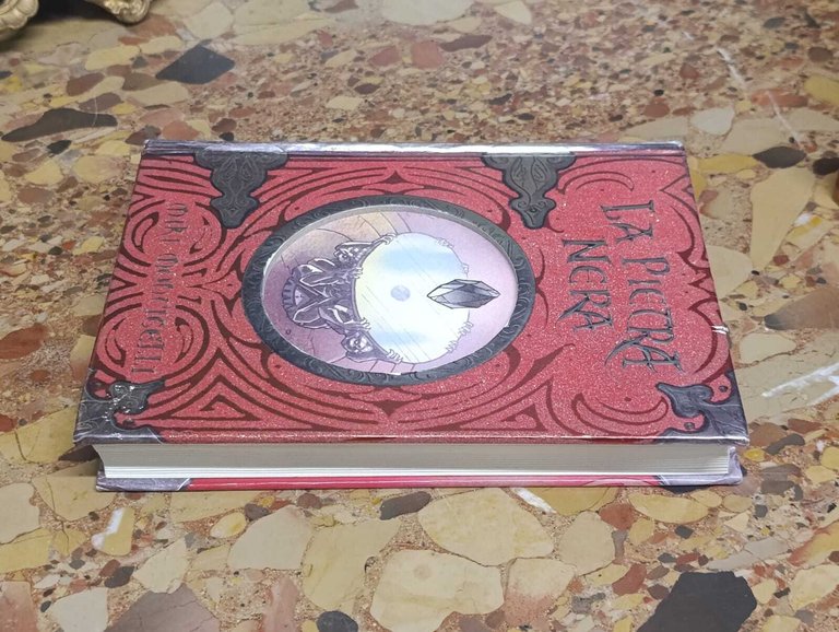 La pietra nera | Immagine Gallery 5