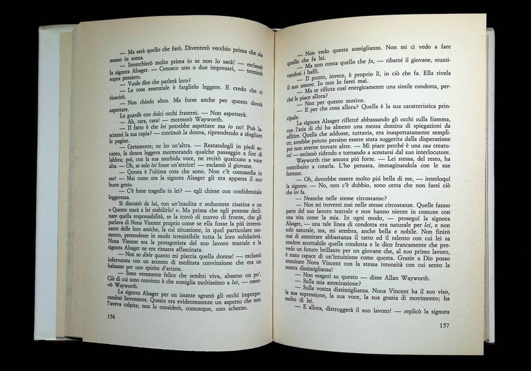 Le ombre del salotto : dieci storie fantastiche