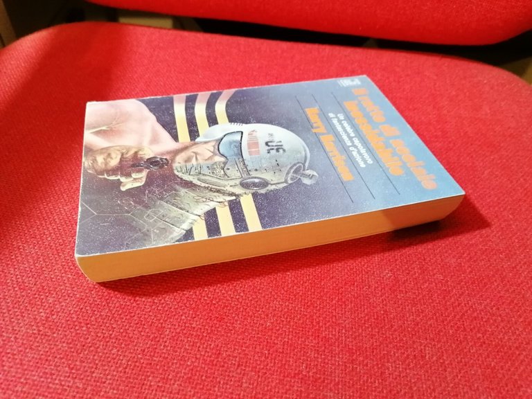 LIBRO Il ratto di acciaio inossidabile di Harry Harrison Armenia …