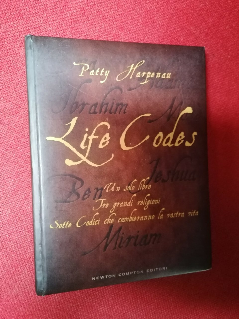 LIBRO Patty Harpenau - Life Codes - Newton Compton 2009 | Immagine principale