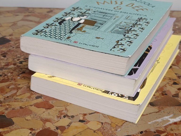 Lotto 3 Libri Alessia Gazzola: Miss Bee e il fantasma … | Immagine Gallery 5