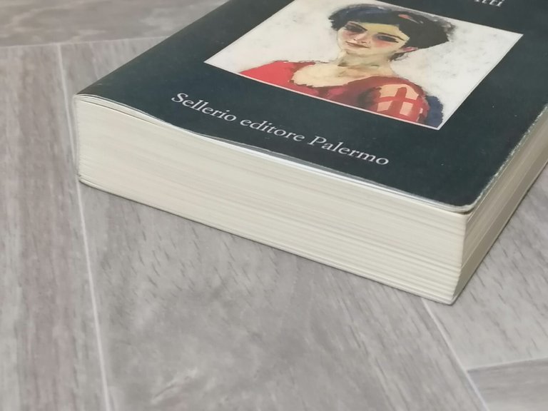Madame Vitti, Libro Consentino Dodaro Sellerio 2022 La Memoria 9788838943485