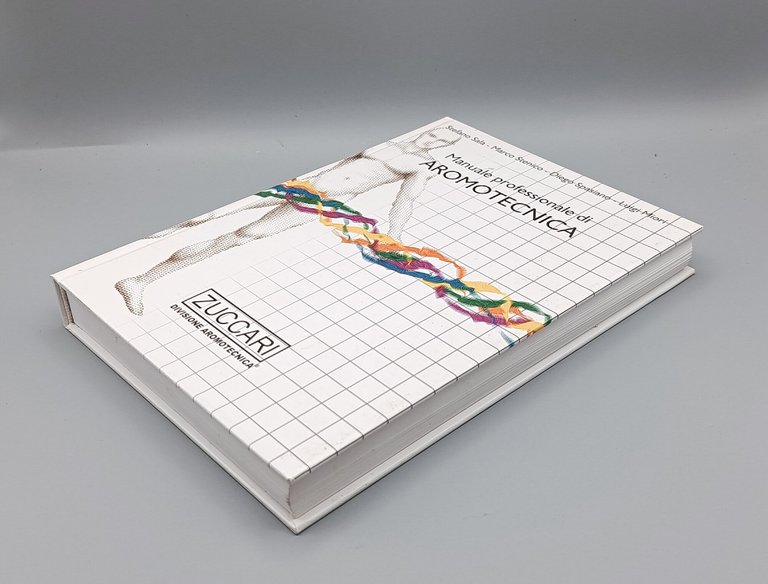 Manuale professionale di aromotecnica. Con 42 schede tecniche | Immagine Gallery 5
