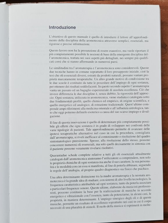 Manuale professionale di aromotecnica. Con 42 schede tecniche | Immagine Gallery 8