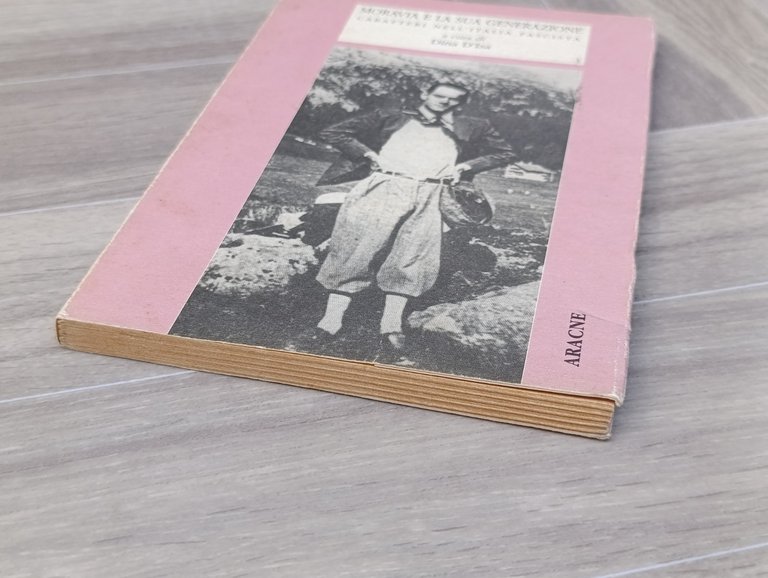 Moravia E La Sua Generazione Caratteri Italia Fascista Libro Dina …